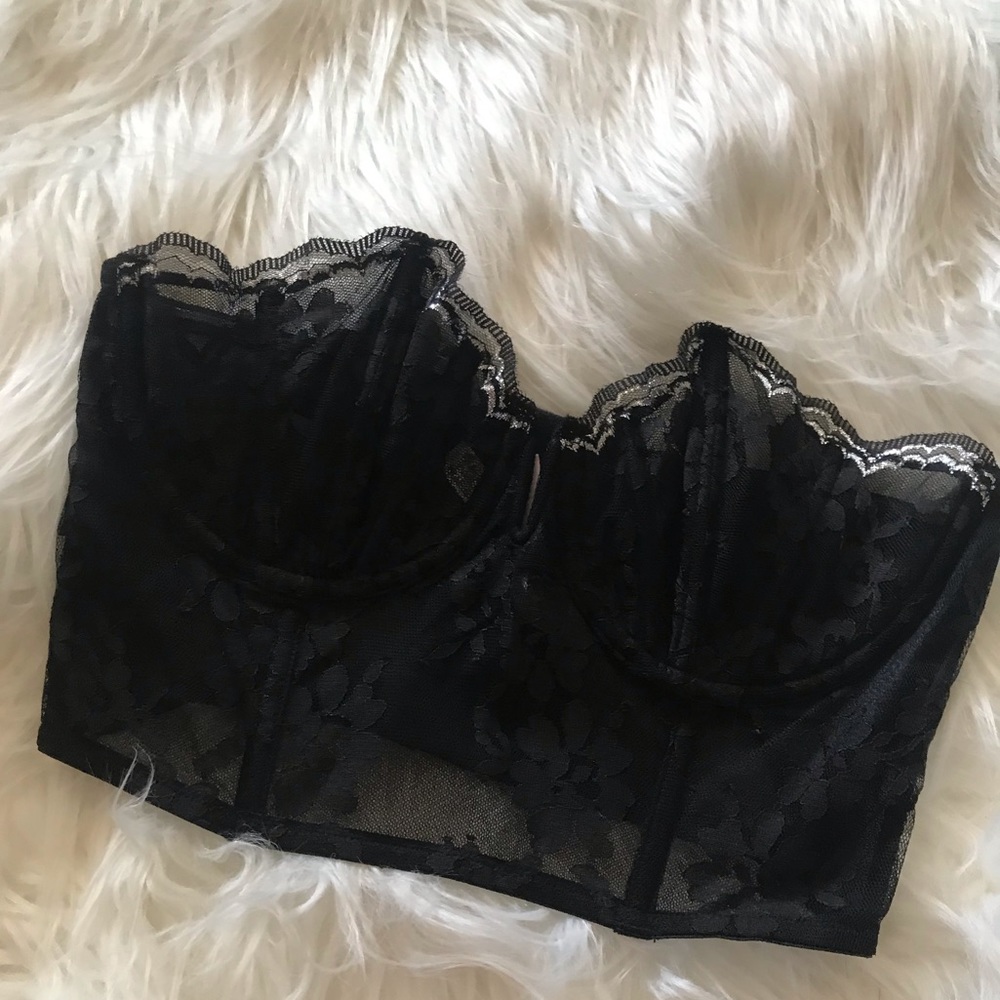 New Scalloped Lace Bustier✨🔥